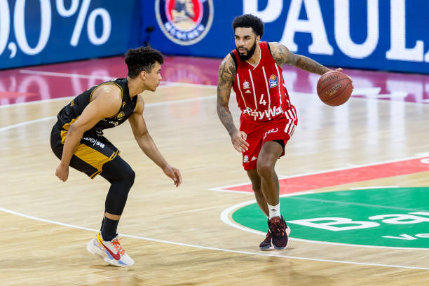 小法的执教 小法的执教